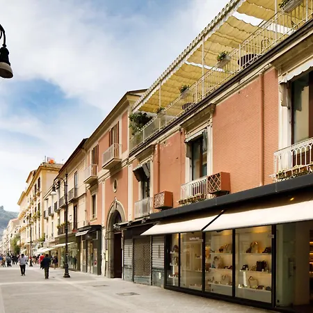 Del Corso 3*