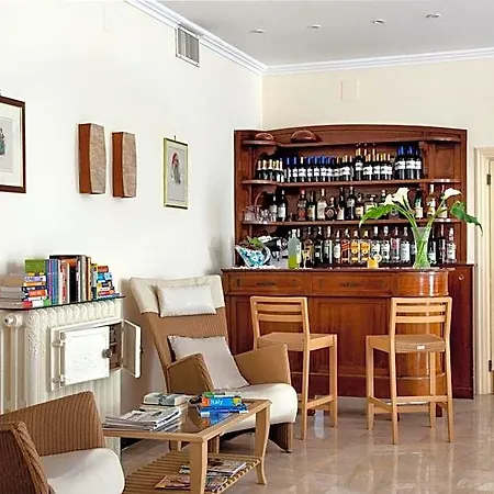 Hotell Del Corso 3*
