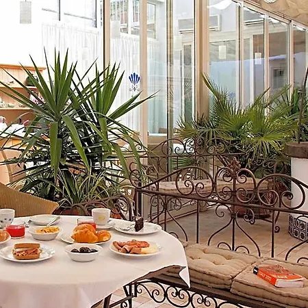 Del Corso Hotell 3*