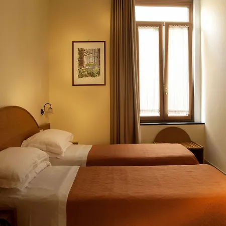 德尔科索酒店 3*